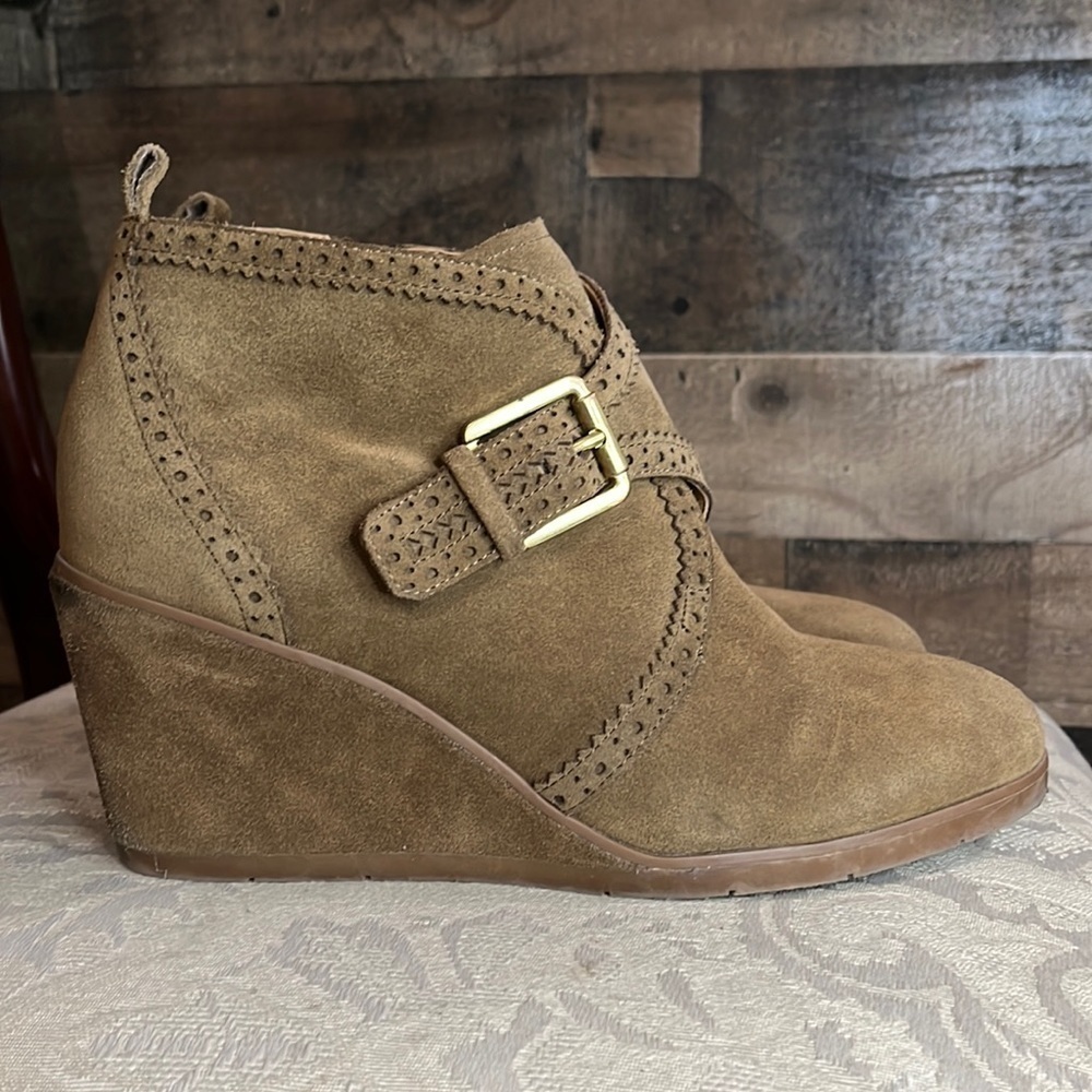 Franco Sarto Leather Brown Suede Ankle Bootie Size 9